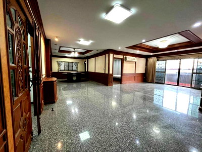 กิจการ วิทยาลัยนาฏศิลปกรุงเทพ : LTH15569 – Commercial Office Building for Sale Rama 9 | Spacious Standalone Office | Near MRT Rama 9 | 42 MB | อาคารสำนักงานขาย พระราม 9 อาคารเดี่ยว พื้นที่ขนาดใหญ่ ใกล้ MRT พระราม 9