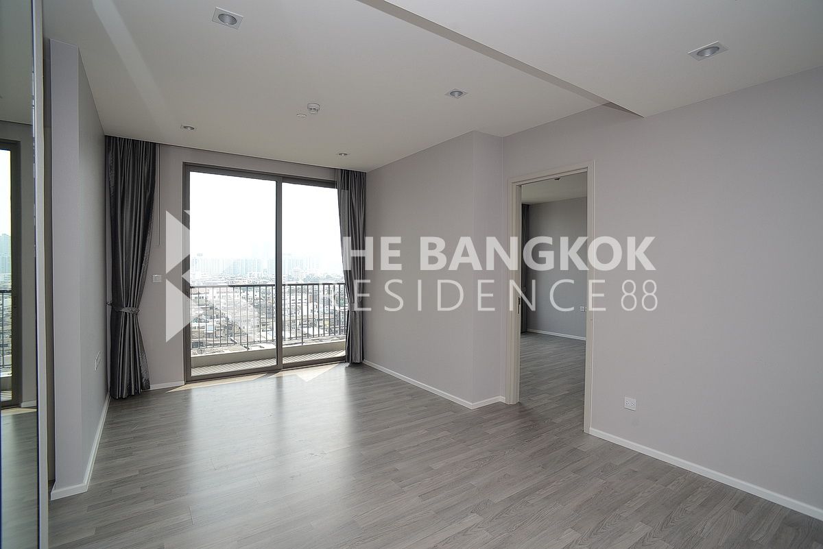 picture The Room Sathorn-St.Louis Move-in Ready, Just Bring Your Stuff - 2/10