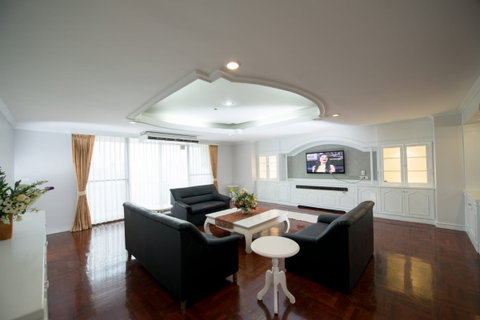 รูปภาพ ให้เช่า Oriental Tower ห้องสวยมาก ราคาดีสุดๆ ตกแต่งเฟอร์ครบ DS3158 | Line @Dstay