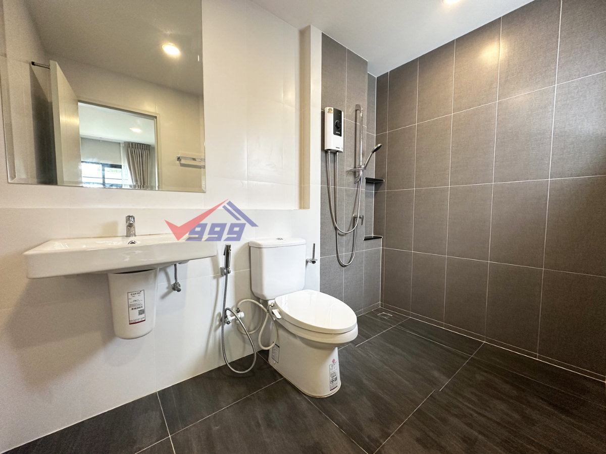 picture 🏡 House for Rent: 4 Bedrooms at Centro Bangna REF. 062HRB - 20/23