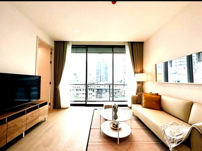 คอนโดให้เช่า : A039157 The Strand Thonglor