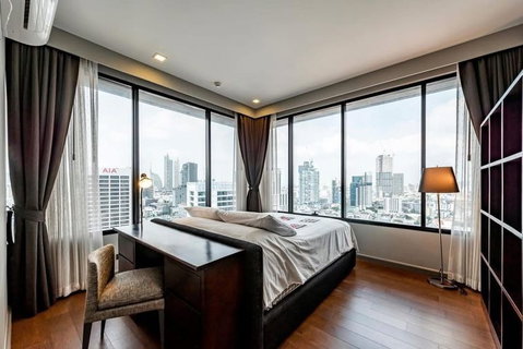 รูปภาพ A036555 M Silom