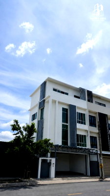 เช่าโฮมออฟฟิศ ซอยเสนา : 🏢 ให้เช่า Home Office หลังมุม ทำเลลาดพร้าว-วังหิน