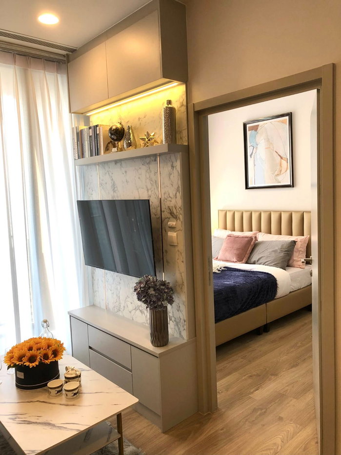 รูป  ด่วน‼️ราคาพิเศษ!! ปล่อยเช่า คอนโดใจกลางเมือง ใกล้BTS ทองหล่อ🏢 Oka Haus Sukhumvit 36 | เฟอร์นิเจร์ครบพร้อมอยู่ , ใกล้ตึกสำนักงานต่างๆและศูนย์การค้า  - รูปที่ 4/10
