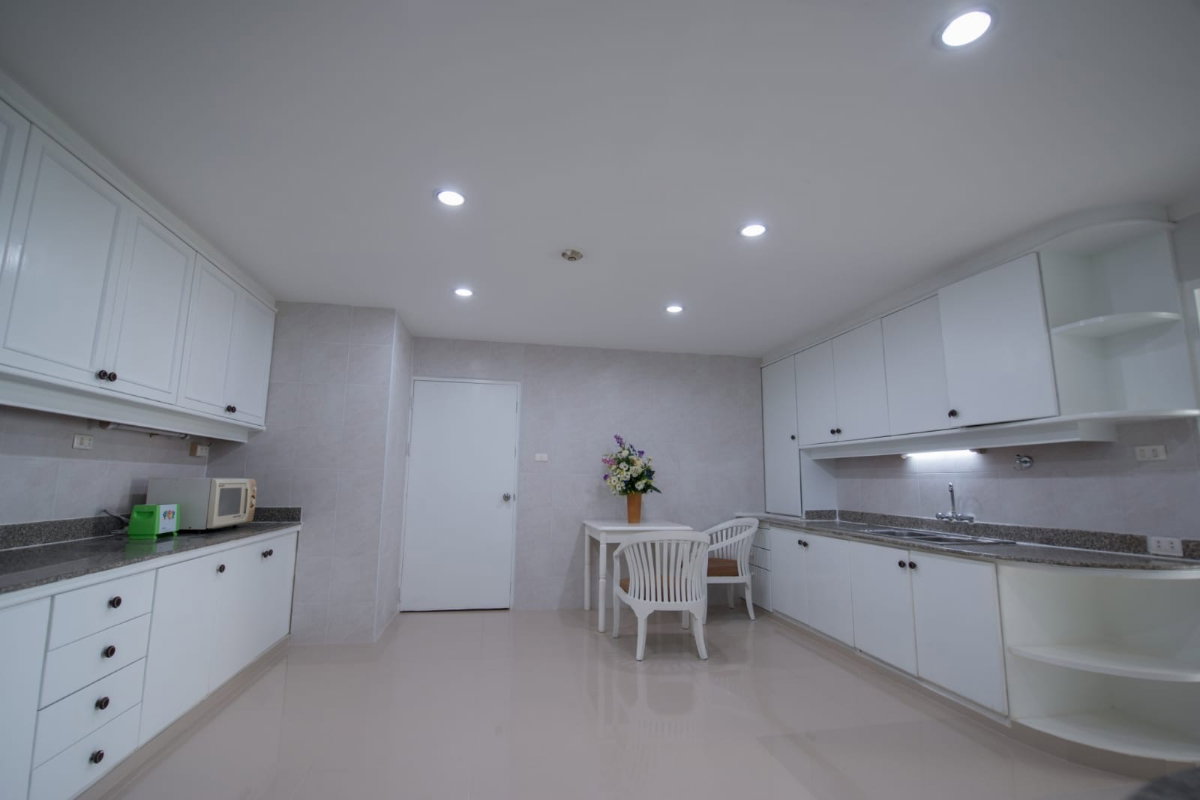 รูป ให้เช่า Oriental Tower ห้องสวยมาก ราคาดีสุดๆ ตกแต่งเฟอร์ครบ DS3158 | Line @Dstay - รูปที่ 12/20