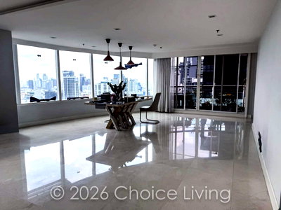 Condos for sale : Fire Sale Eight Thonglor 3 Bed