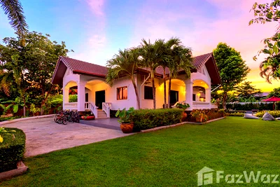 Houses for rent Muang Phuket Phuket : 5 Bedroom Villa for rent in Chalong, Phuket  1154754