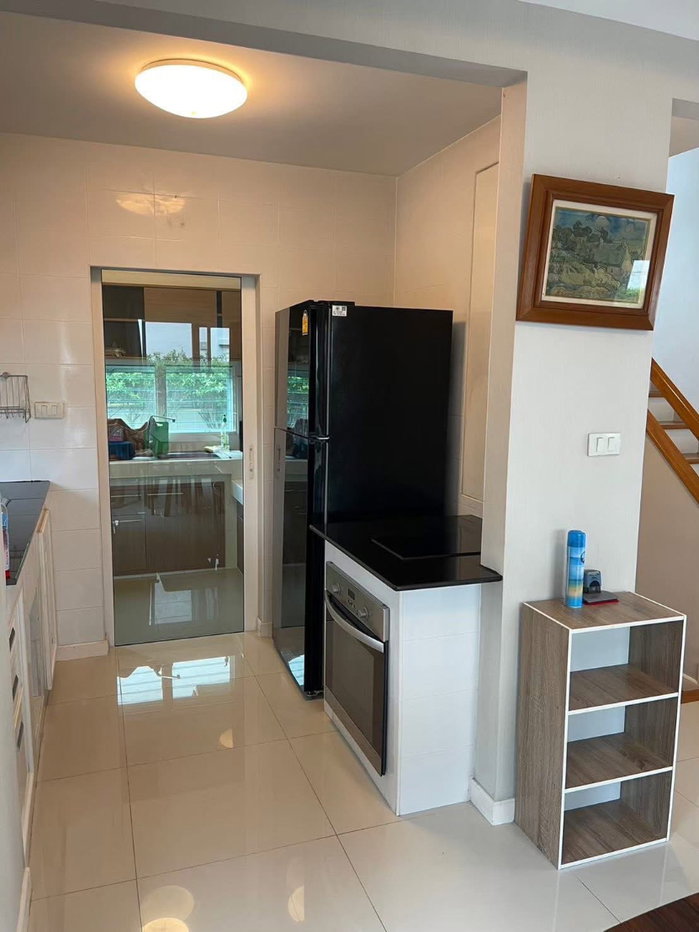 รูป 🏡✨ บ้านเดี่ยวให้เช่า หมู่บ้านมัณฑนา เลค วัชรพล (Land & Houses) 4 ห้องนอน 4 ห้องน้ำ ทำเลวัชรพล พร้อมอยู่ + จดทะเบียนบริษัทได้ + เลี้ยงสัตว์ได้  - รูปที่ 11/20