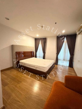 🌃 Wattana Suite: Central location, rooms available for immediate occupancy. 🚆 Close to BTS Nana and MRT Sukhumvit.