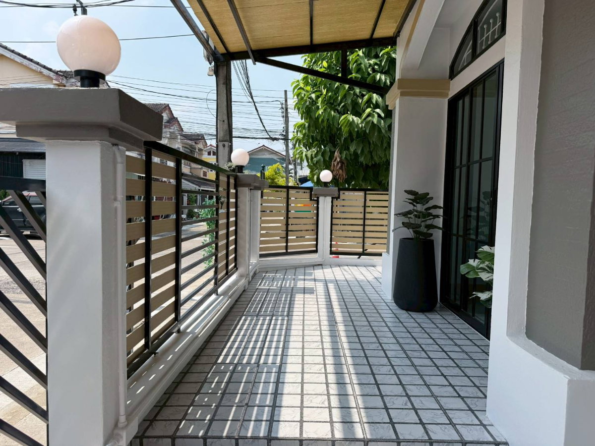 รูป ขายทาวน์เฮ้าส์ 2 ชั้น - เนื้อที่ 27.9 ตร.วา ม.มาริสา สุเหร่าคลองหนึ่ง ซอย5 มาริสา 6 ถนน สุเหร่าคลองหนึ่งซอย 5 หลังหัวมุม ติดถนน2 ด้าน 4นอน 2น้ำ - รูปที่ 8/19