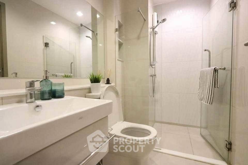 picture 1-BR Condo at Life Asoke - Rama 9 near MRT Phra Ram 9 (ID 2259772) - 3/20