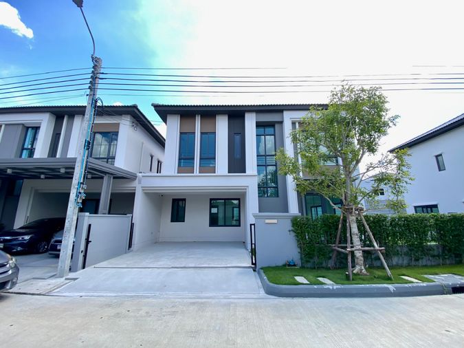 3-bed house for sale, 161 sqm, 52 sq wah, Baanklangmueng The Edition Srinakarin - Suanluang
