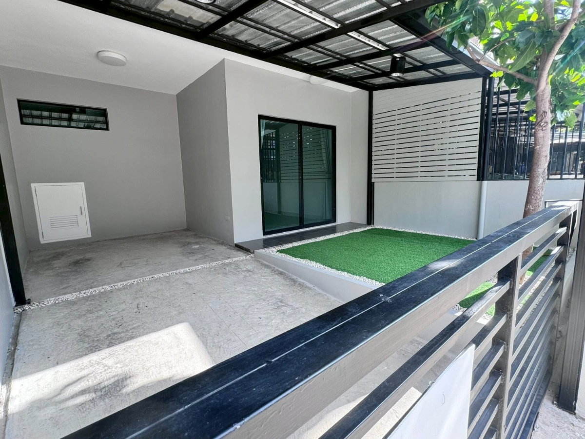 รูป 🏡 ให้เช่าทาวน์โฮม The Connect พัฒนาการ 38 2 ห้องนอน 2 ห้องน้ำ บรรยากาศเงียบสงบ หน้าบ้านหันทิศใต้ ลมดี ใกล้ทองหล่อ - เอกมัย พร้อมอยู่ 1 มิ.ย. 2569 - รูปที่ 3/12