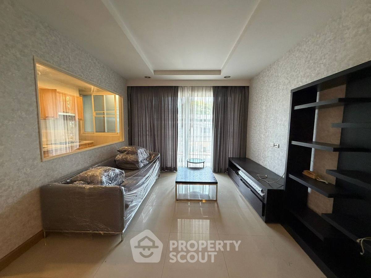 คอนโด 2 ห้องนอน โครงการ The Rise Sukhumvit 39 ใกล้ BTS พร้อมพงษ์ 📍 (ID 2465753)