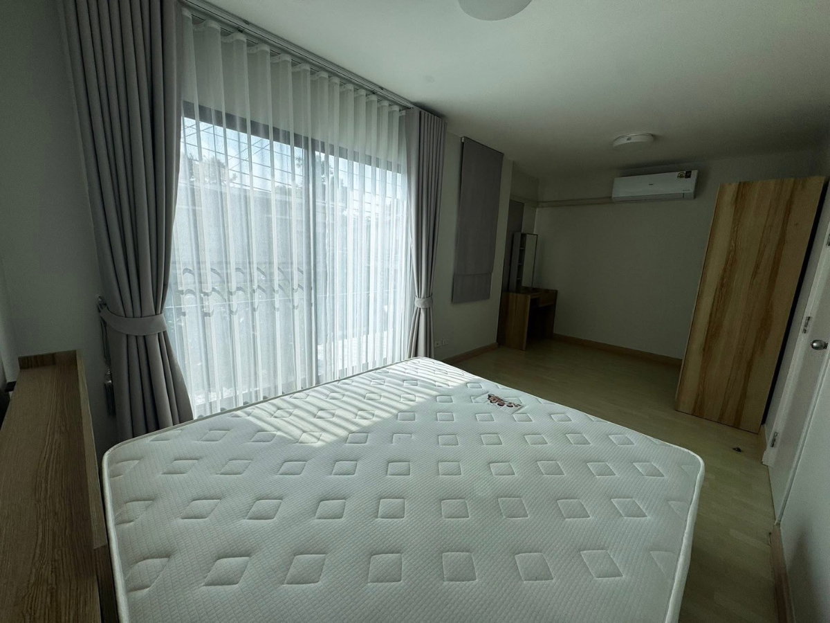 รูป 🏡 ให้เช่าทาวน์โฮม The Connect พัฒนาการ 38 2 ห้องนอน 2 ห้องน้ำ บรรยากาศเงียบสงบ หน้าบ้านหันทิศใต้ ลมดี ใกล้ทองหล่อ - เอกมัย พร้อมอยู่ 1 มิ.ย. 2569 - รูปที่ 9/12