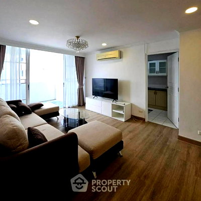 คอนโดให้เช่า : คอนโด 3-ห้องนอน ที่ ดี.เอส. ทาวเวอร์ 2 สุขุมวิท 39 คอนโดมิเนียม ใกล้ MRT สุขุมวิท (ID 2828413)