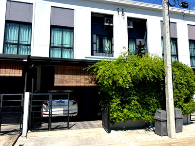 Townhouses for rent : Pleno Rangsit    House For Rent / Line : @mintocondo