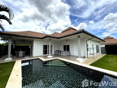 Houses for sale Hua Hin Prachaubkirikhan : Modern 3-Bedroom Corner Pool Villa at Mali Prestige 6382780
