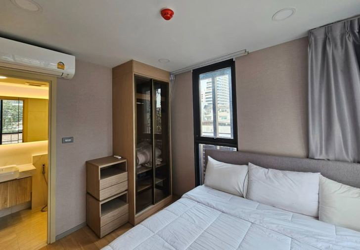 picture A037932 Walden Asoke - 3/5