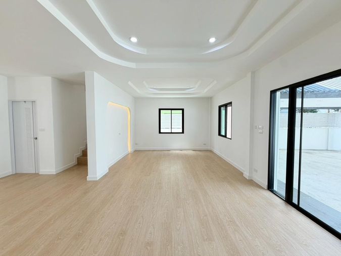3-bed house for sale, 232 sqm, 58 sq wah, Krungthong 4