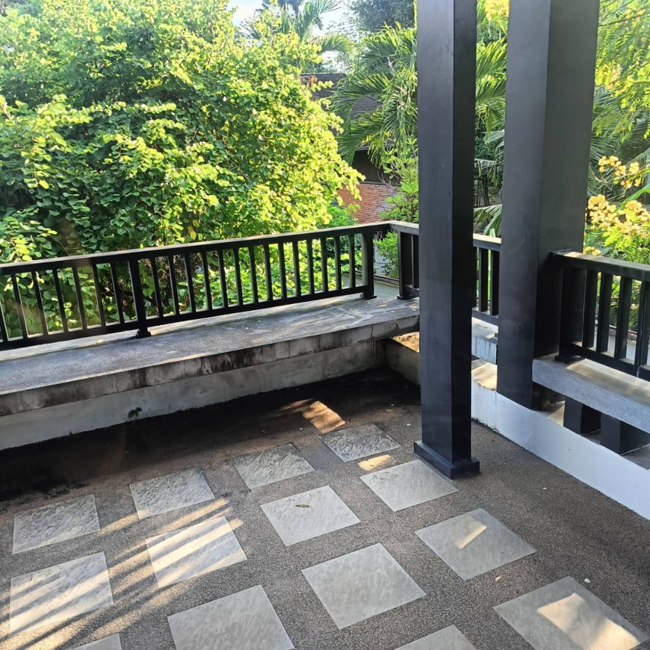 รูป บ้านในโครงการทำเลย่านเศรษฐกิจ พร้อมคลับเฮ้าส์และสระว่ายน้ำในโครงการ พร้อมระบบรักษาความปลอดภัย 24 ชม.     #C3MG100309 - รูปที่ 37/56