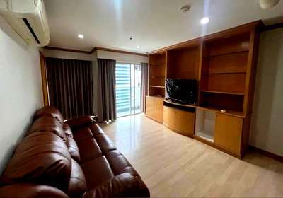เช่าคอนโด BTS เซนต์หลุยส์ : A038571 Silom Suite
