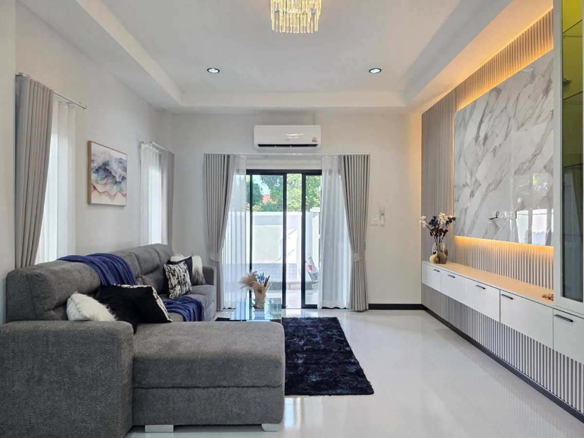 รูป ขายบ้านเดี่ยวสร้างใหม่ พร้อมสระว่ายน้ำส่วนตัว 3 ห้องนอน - รูปที่ 13/17