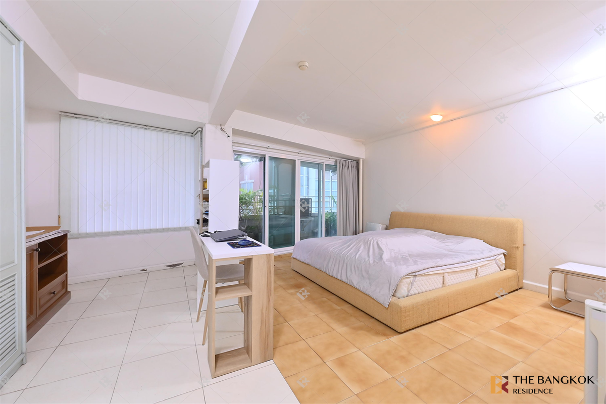 picture Premier Condominium near BTS Phrom Phong - 9/10