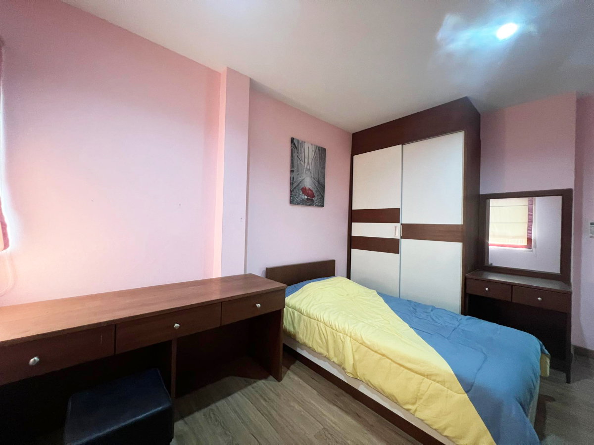 picture  House  for  rent  with   4 bedrooms   and   3 toilets   #A4-H0487  - 14/20
