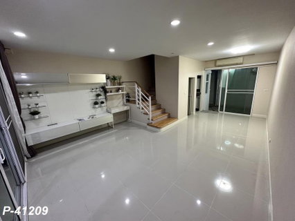 P-41209 — For Sale: 3-Story Townhome Baan Klang Muang Rama 3 - Ratburana Near Expressway & KBank Head Office. 085-592-2897 Line: @easythaihome
