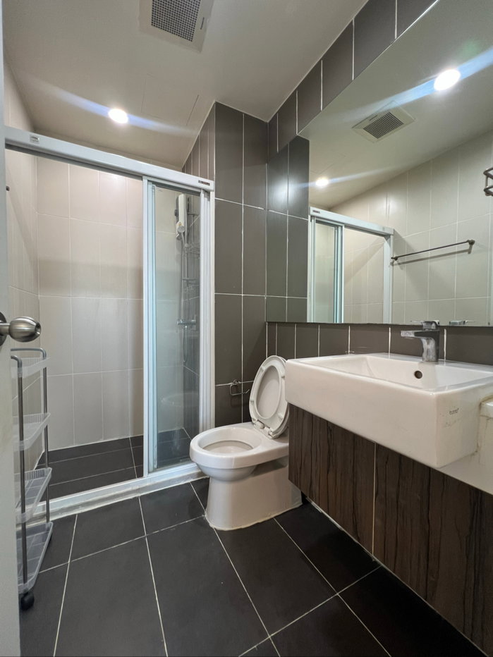 picture Ready to move in For Rent Condo Centric Huai Khwang  - 11/12