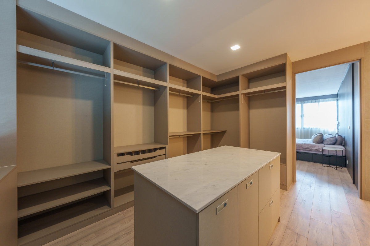 รูป (ปล่อยเช่า) Townhome 3.5 ชั้น บ้านหลังมุม ตกแต่งสวยด้วยเฟอร์นิเจอร์นำเข้าและหินอ่อนแท้  📍ซอยเสริมสุข ประชาชื่น — ใกล้ทางด่วนและรถไฟฟ้า - รูปที่ 23/30
