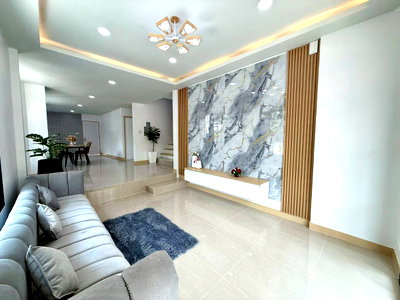 Townhouses for sale Khlong Sam Wa : For Sale: 2-Storey Townhouse  Marisa Village, Surao Khlong Nueng Soi 5  27.9 sq.wah  Corner unit with 2-side road access ▪ 4 Bedrooms, 2 Bathrooms  