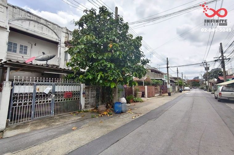 ขายทาวน์โฮม 2 ห้องนอน 24 ตร.ว. เขตจตุจักร
