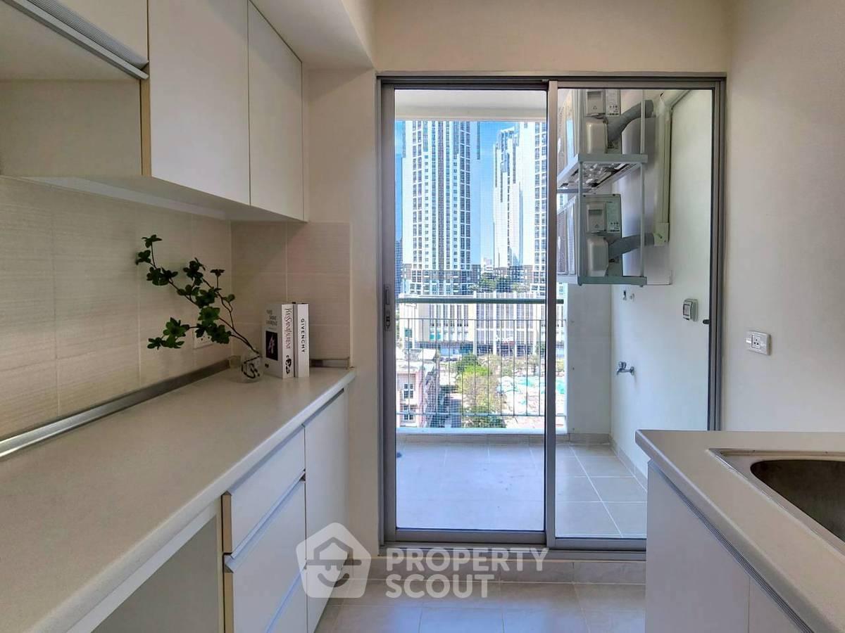 picture 1-BR Condo at Lumpini Place Rama 9–Ratchada near MRT Phra Ram 9 (ID 2939705) - 9/10