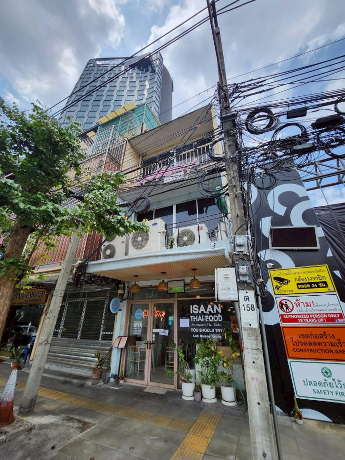 รูป ให้เช่าอาคารพาณิชย์ 2 ชั้น หลังมุม ติดถนนพระราม 4 ทำเลค้าขาย เดินทางสะดวก ใกล้โรงแรม So Bangkok - รูปที่ 3/15
