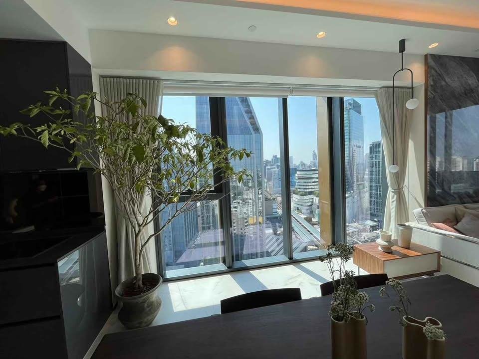 รูป LTHC15575 – Luxury Condo for Rent Phrom Phong | High Floor Exclusive Residence | Near BTS Phrom Phong | 140,000 THB | คอนโดหรูให้เช่า พร้อมพงษ์ ชั้นสูง ทำเลพรีเมียม ใกล้ BTS พร้อมพงษ์ - รูปที่ 4/6
