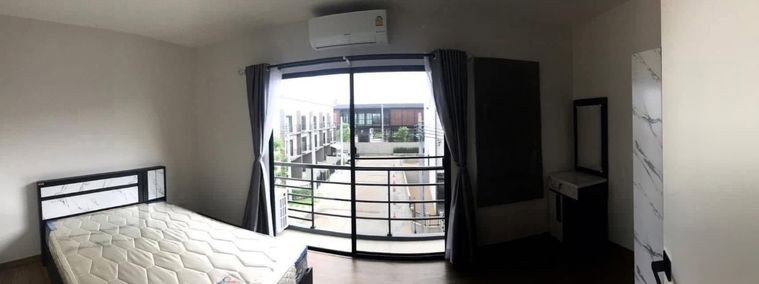 picture A039004 Baan Klang Muang Srinakarin - Onnut - 5/8