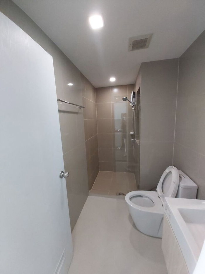 รูป ให้เช่า ริชพาร์ค แอท ทริปเปิ้ล สเตชั่น เลขที่ 591/358 (Airport link หัวหมาก)(Available 1/7/69) (วิวสระ) - รูปที่ 10/20