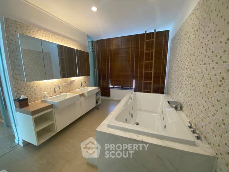 รูป คอนโดให้เช่า 3 ห้องนอน 150 ตร.ม. ที่ Northpoint Condominium ใกล้วงศ์อมาตย์ (ID 1000419) - รูปที่ 7/18