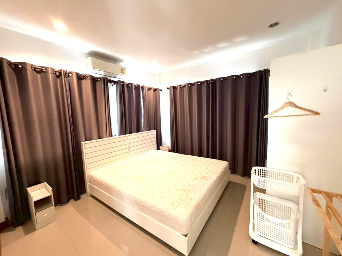 รูป  บ้านในโครงการพร้อมเข้าอยู่    ระบบรักษาความปลอดภัย 24 ชม ใกล้ศูนย์ราชการ ศูนย์การค้า  เซนทรัลเฟส    #C3MG100307 - รูปที่ 8/17