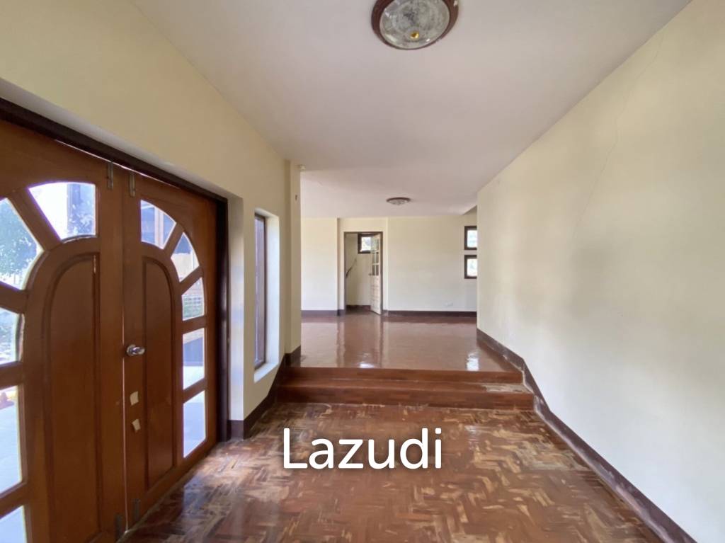 รูป ขายบ้าน 2 ชั้น 1 ห้องนอน ทำเลดีใกล้สนามบินเชียงใหม่ - รูปที่ 3/10