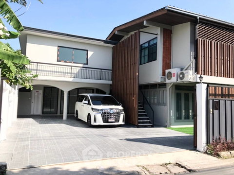 6-BR House near MRT Ratchadaphisek (ID 2940334)