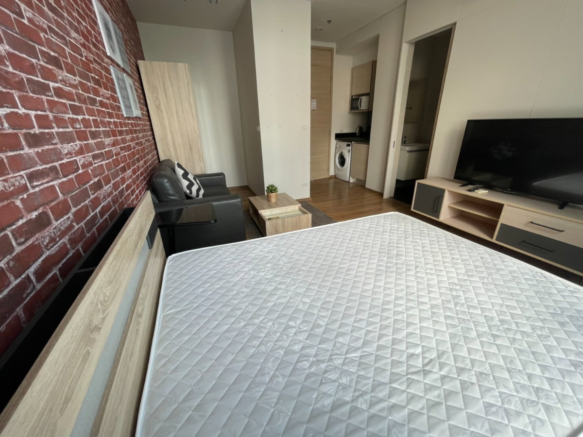 picture Studio at Park Origin Sukhumvit 24, bts Prompong (Rt-01) - 8/23