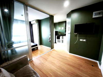 Condos for rent Bangkok : Condo for rent, Lumpini Ville On Nut-Pattanakarn, 26 sq m, 5th floor, garden view, building facing the swimming pool.