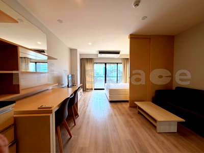 คอนโดให้เช่า : ▚ LJ173ツ ให้เช่า: Centurion Park Ari ✨ สตูดิโอ 42 ตร.ม. อารีย์ซอย 5 ห้องทำใหม่หมด ไซส์ใหญ่มาก ราคาดีสุดๆ เดินไป BTS ได้
