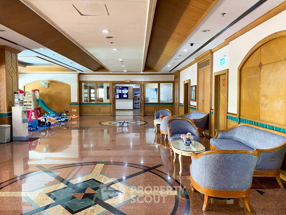 picture 2-BR Condo at Asoke Place near MRT Sukhumvit (ID 2942126) - 14/16
