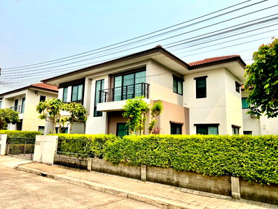 Houses for rent Chiang Mai : House in a gated community with clubhouse and swimming pool, and excellent 24-hour security.   #ADK-H0451