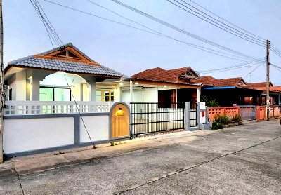 Houses for sale Si Racha Chonburi : Single house for sale in Wasana Village, Sriracha, near Saha Group Industrial Estate.