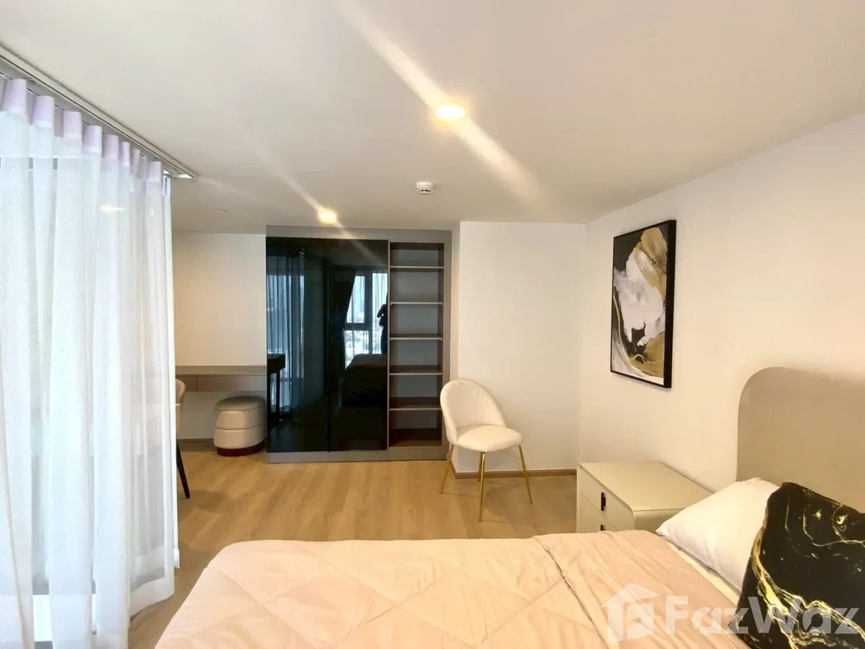 picture Modern City Living at Life Rama 4 6382885 - 17/20